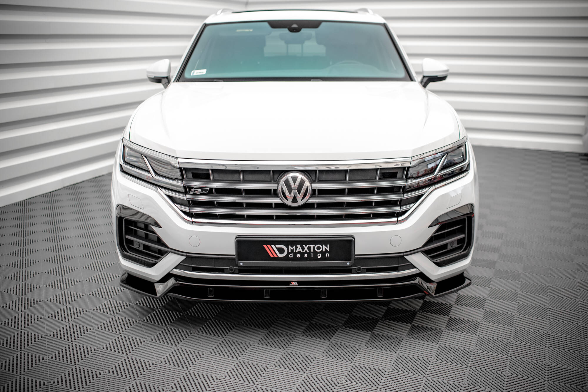 Jakopalkkisarja Volkswagen Touareg R-Line mk3