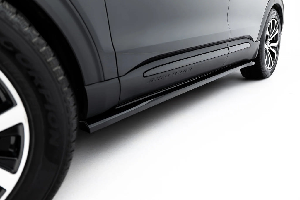 Set of splitters suitable for ford explorer st mk6