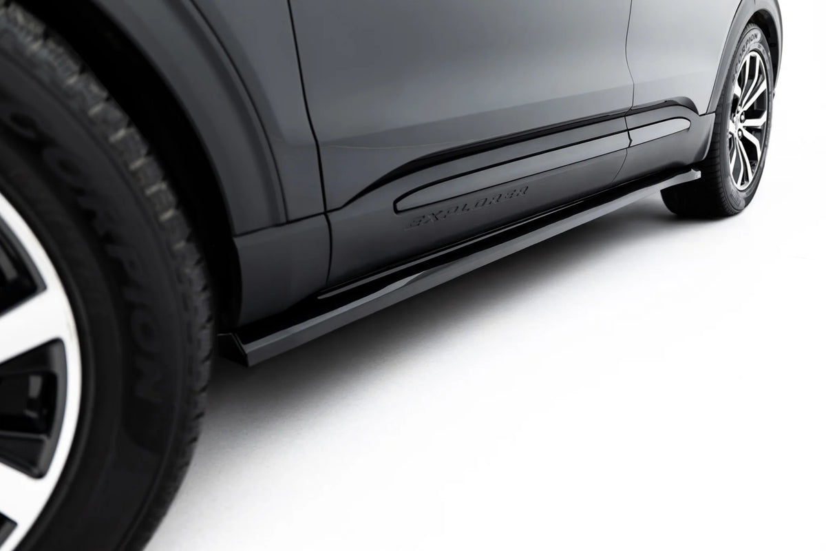 Set of splitters suitable for ford explorer st mk6
