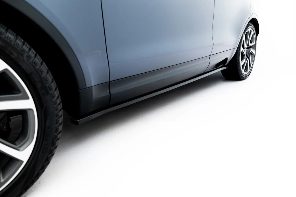 Set of splitters suitable for land rover discovery hse mk5 facelift