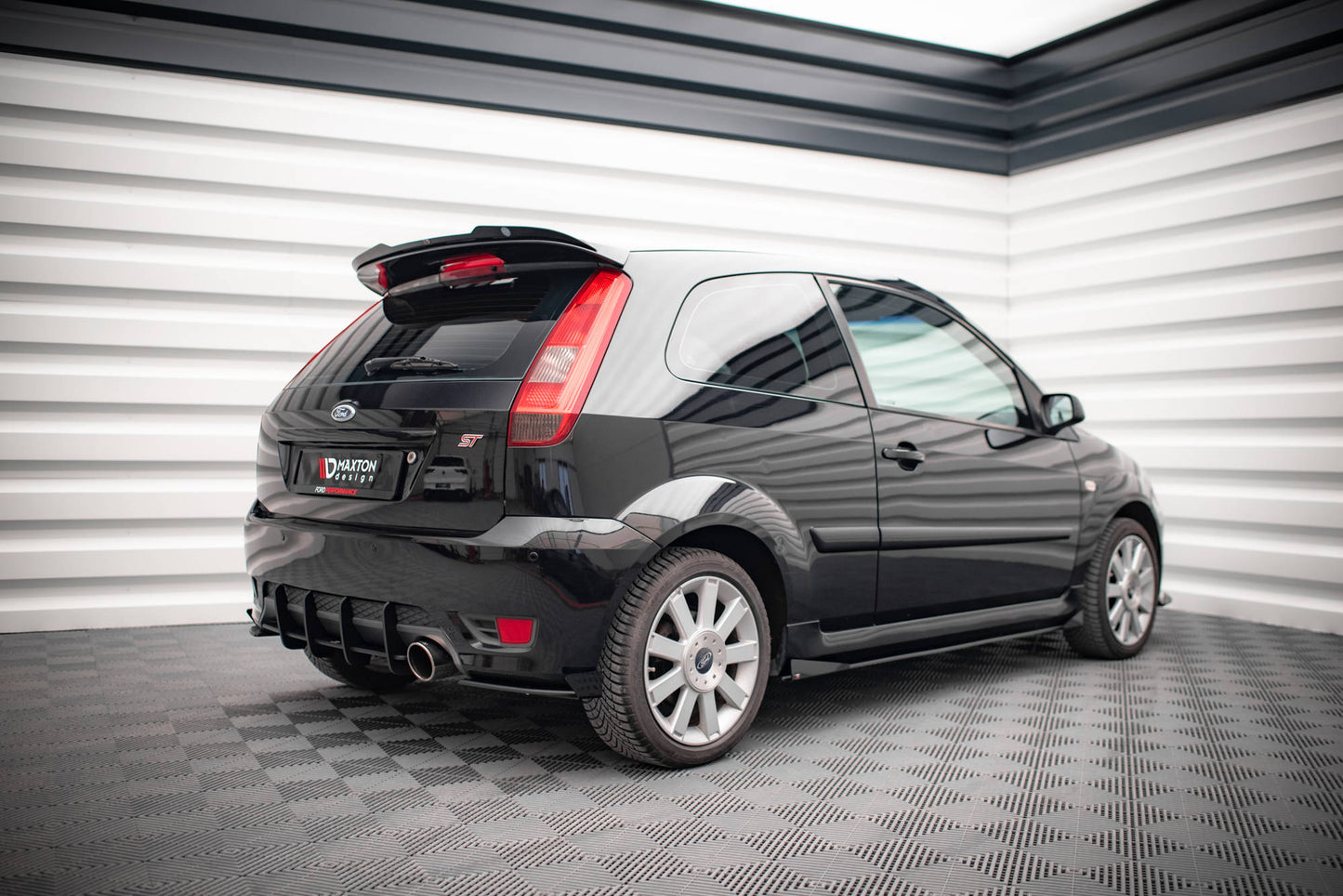 Sivu läpät Ford Fiesta St Mk6