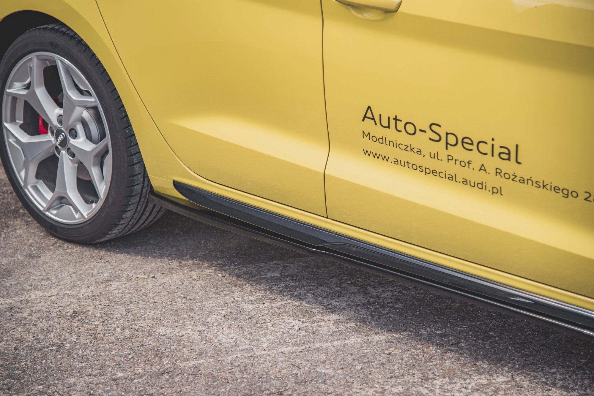 Side skirts diffusers audi a1 s-line gb
