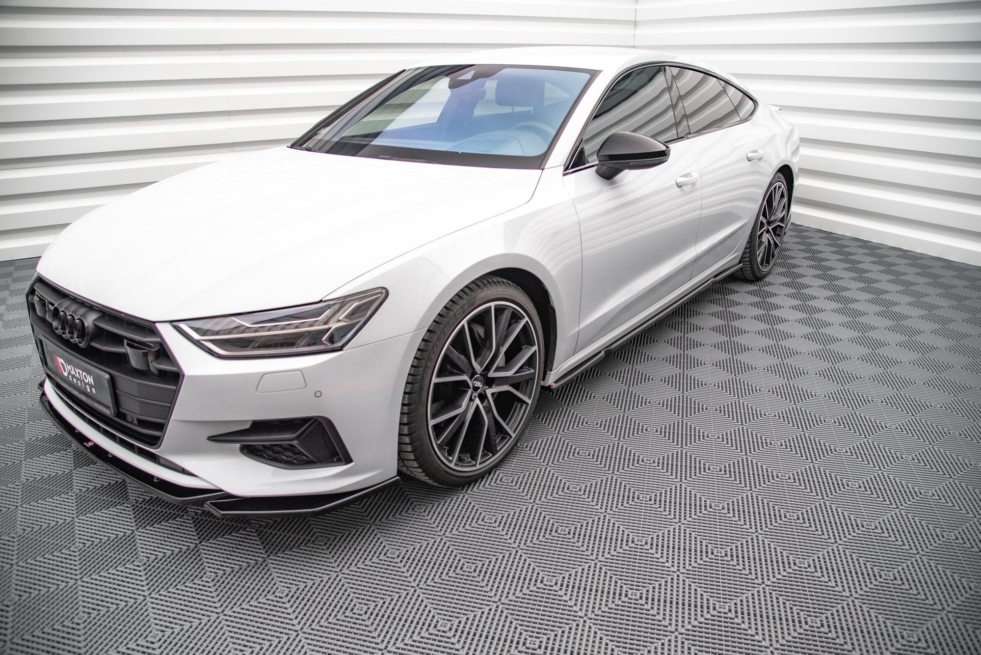 Side skirts diffusers audi a7 c8