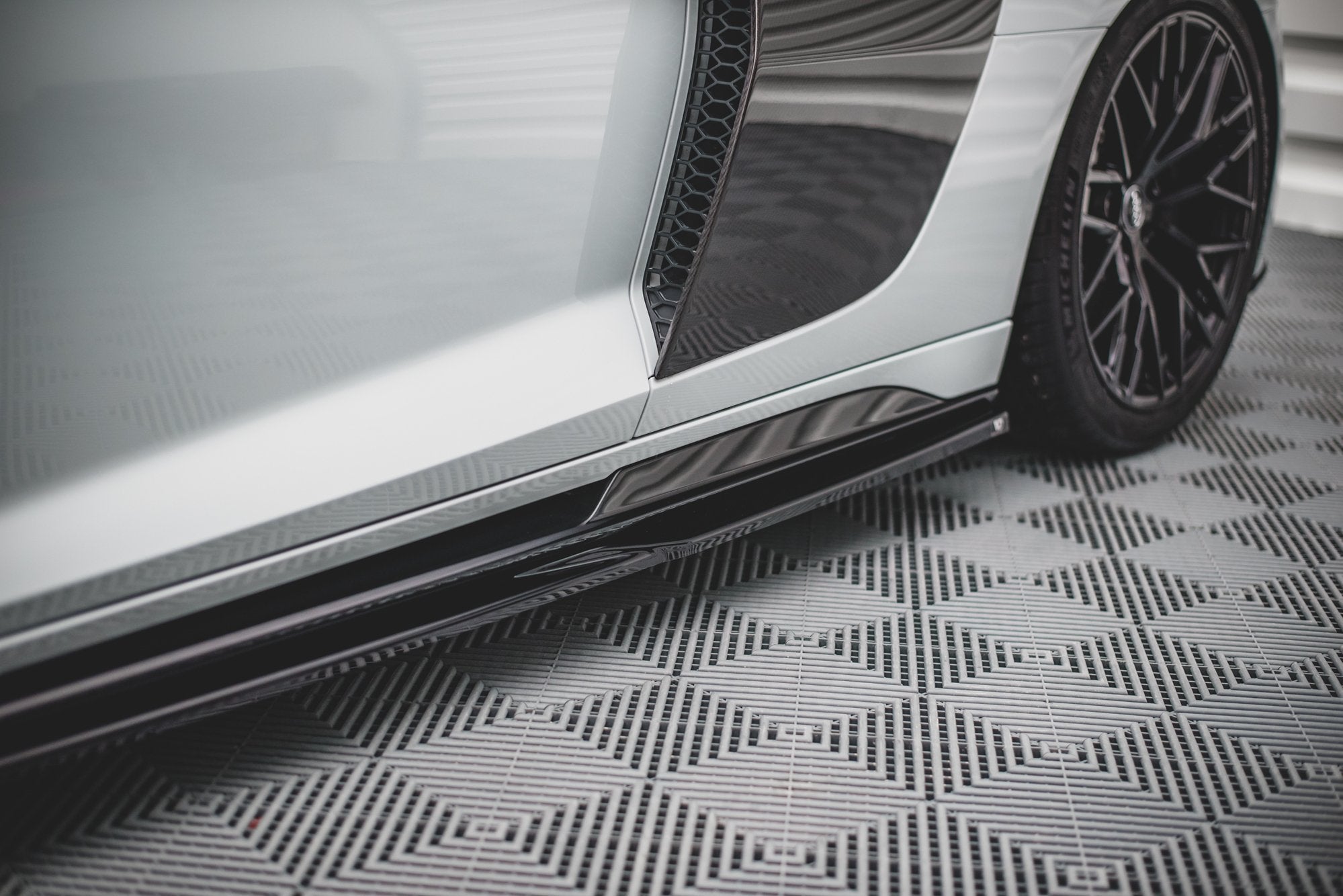 Sivuhameet hajottimet Audi R8 MK2 kasvojenkorotus
