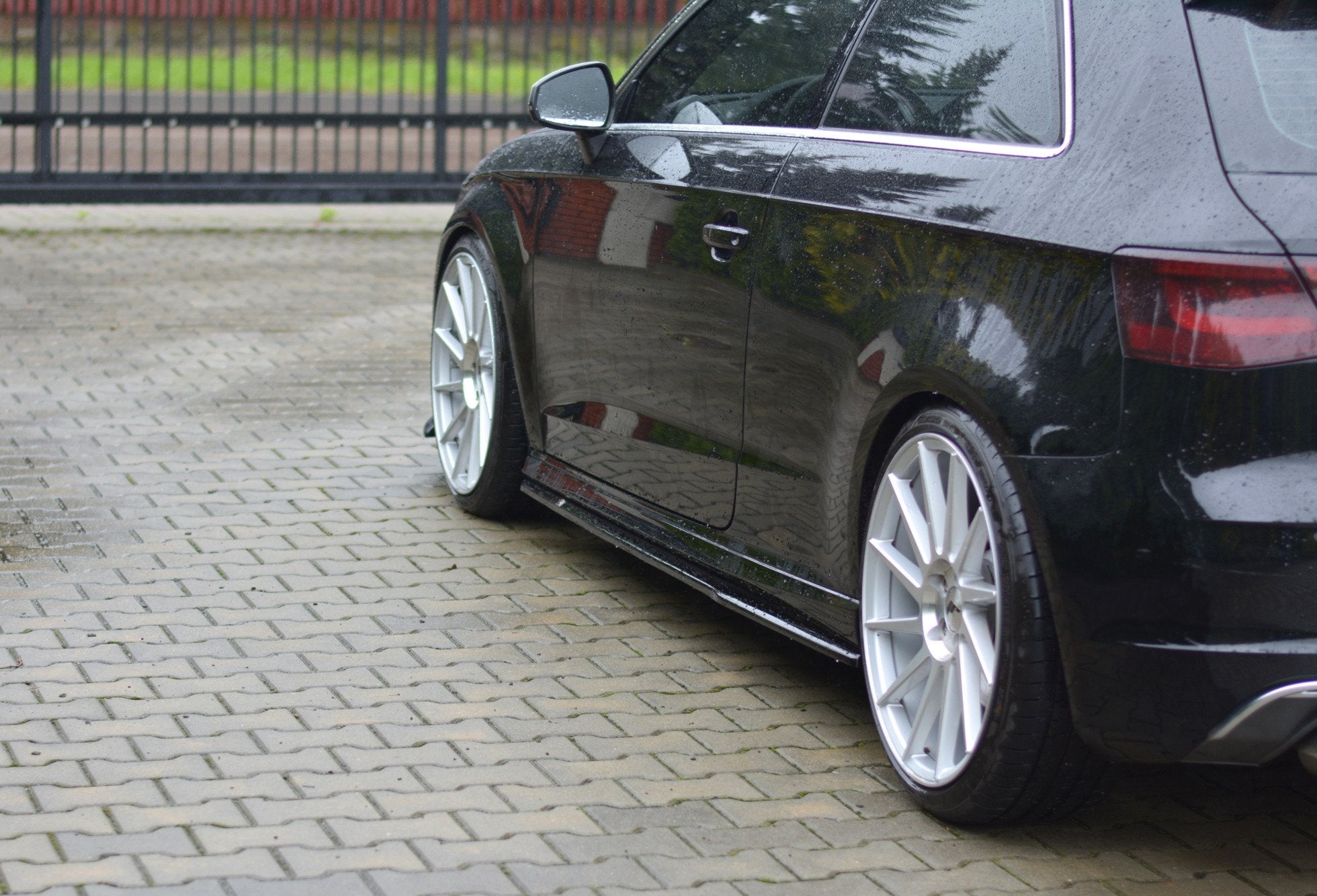 Side skirts diffusers audi s3 / a3 s-line 8v / 8v fl hatchback