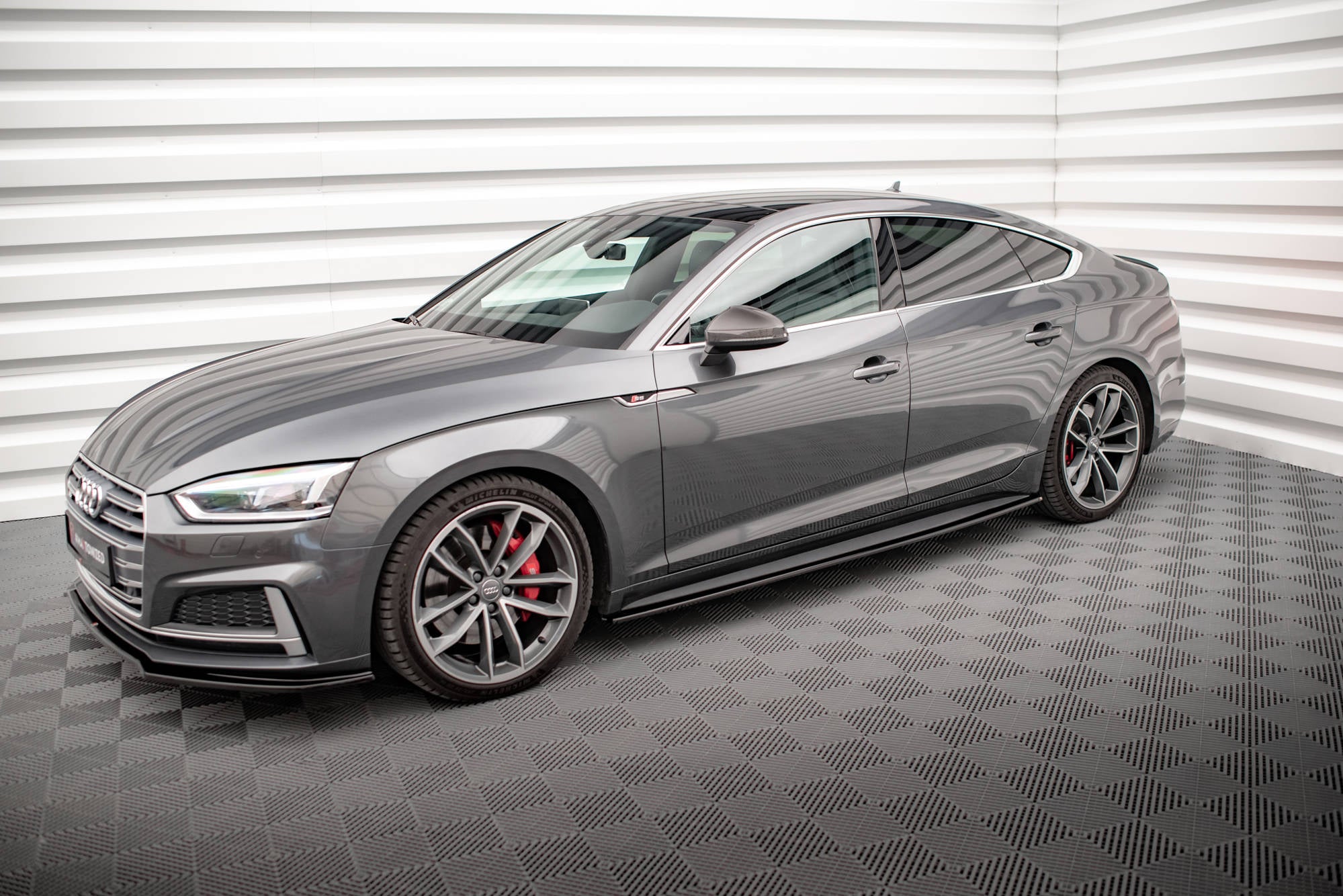 Side skirts diffusers audi s5 / a5 s-line f5 sportback