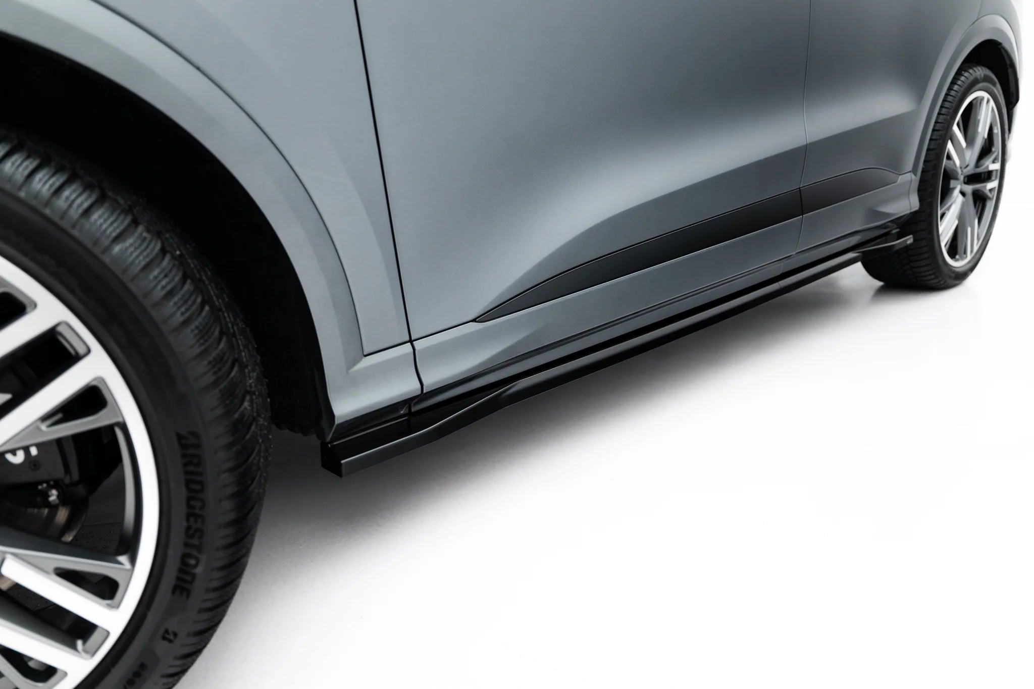 Side skirts diffusers audi sq5 / q5 s-line sportback / suv mk3