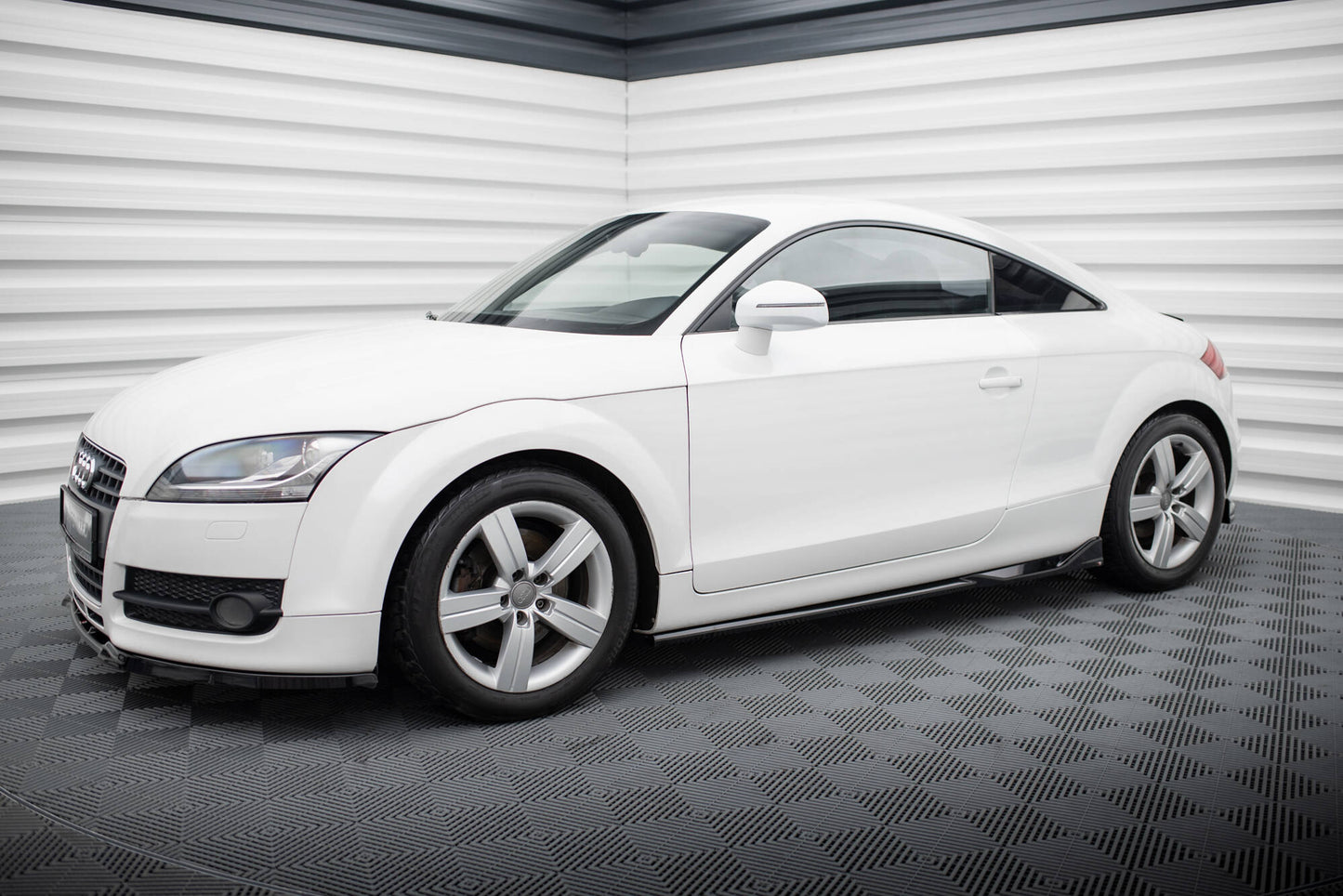 Side skirts diffusers audi tt 8j