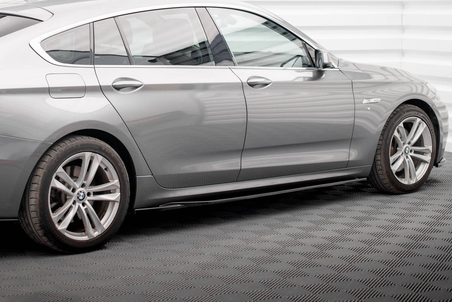 Side skirts diffusers bmw 5 gt m-pack f07