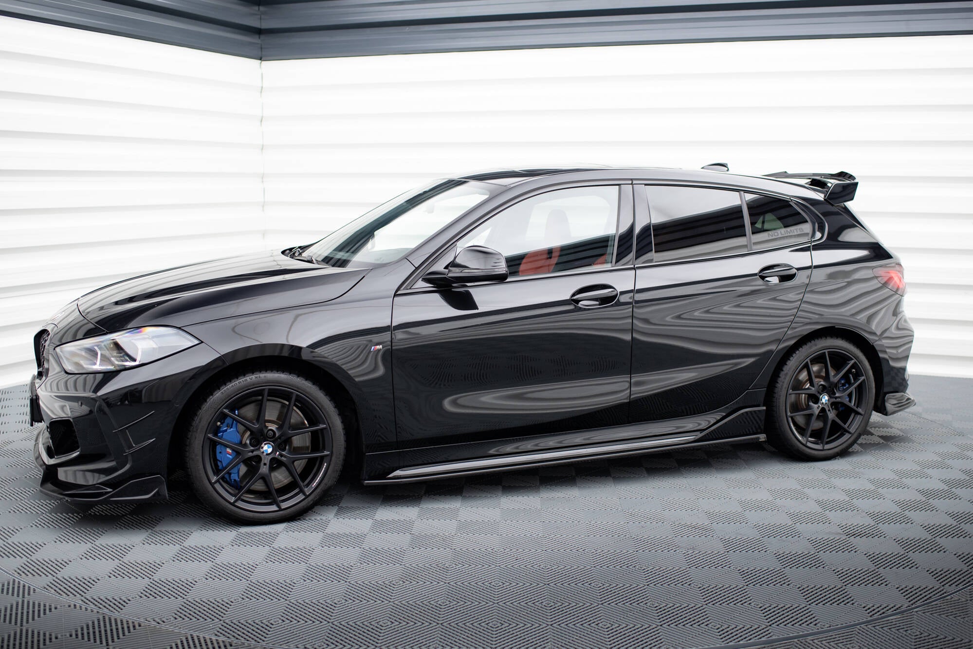 Sivuhameet hajottimet BMW M135i M-Performance F40