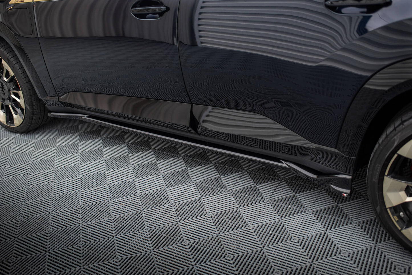 Side skirts diffusers bmw xm g09