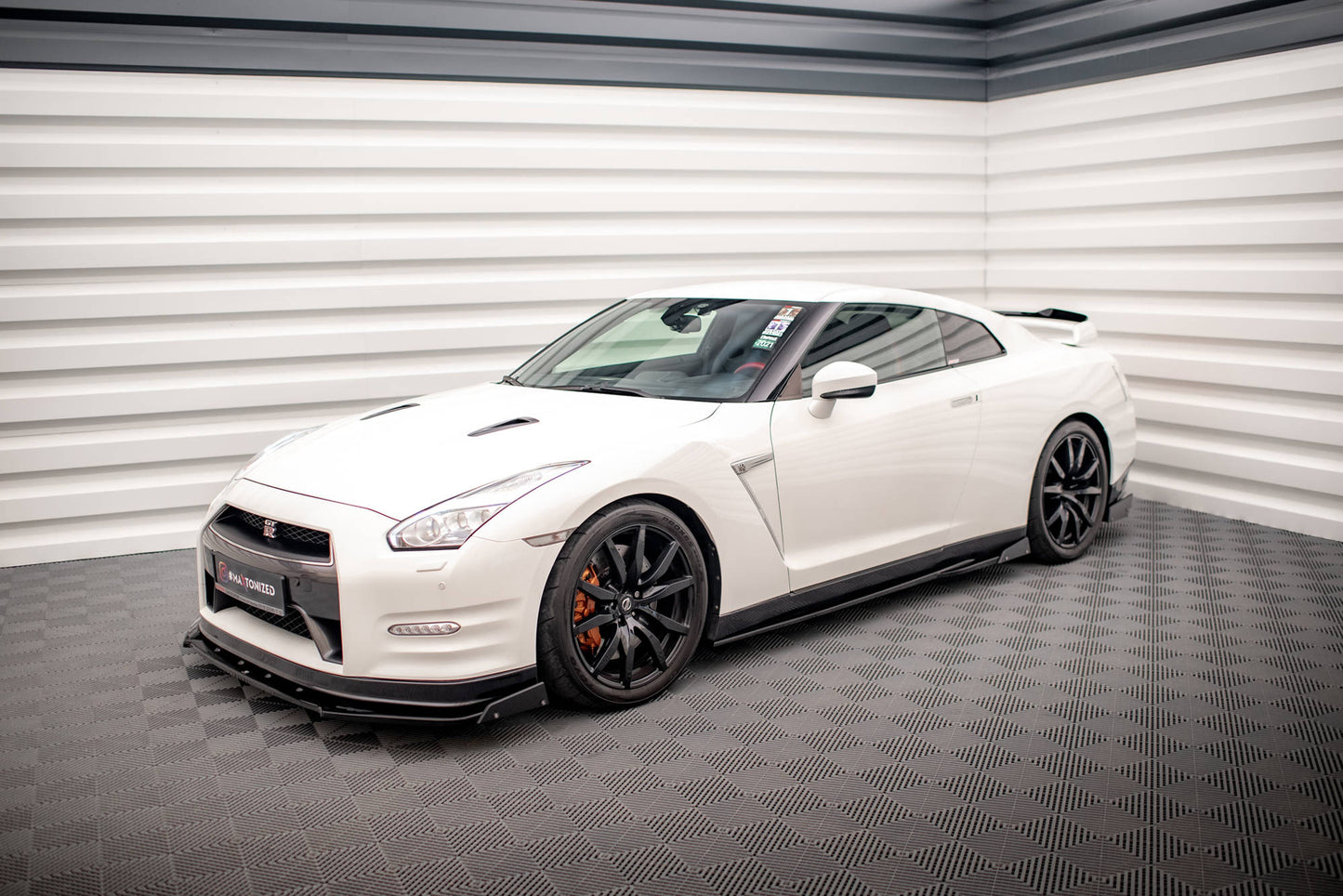 Side skirts diffusers + flaps nissan gtr r35 facelift