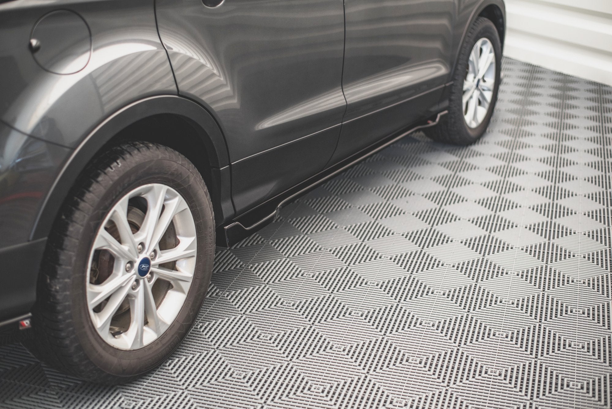 Sivuhameet hajottimet Ford Escape mk3