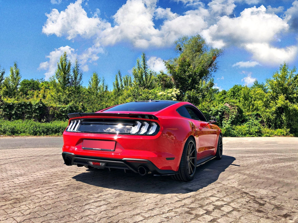 Sivuhameet hajottimet Ford Mustang Mk. 6 kasvojenkorotus