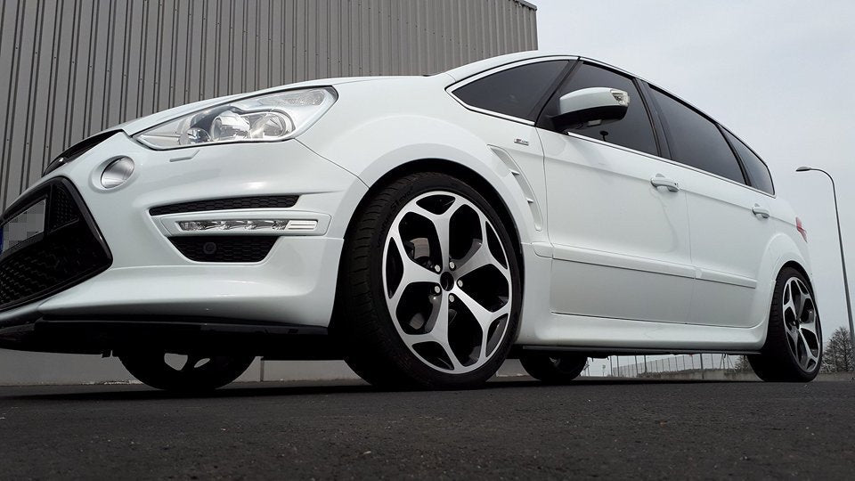 Side Skirts Diffusers Ford S-Max Titanium MK1 FL