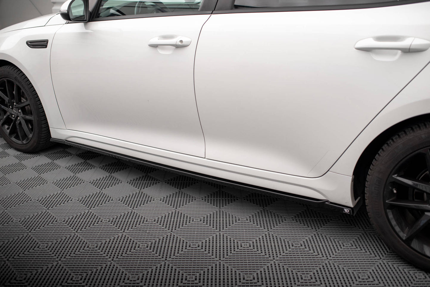 Side skirts diffusers kia optima mk4 facelift