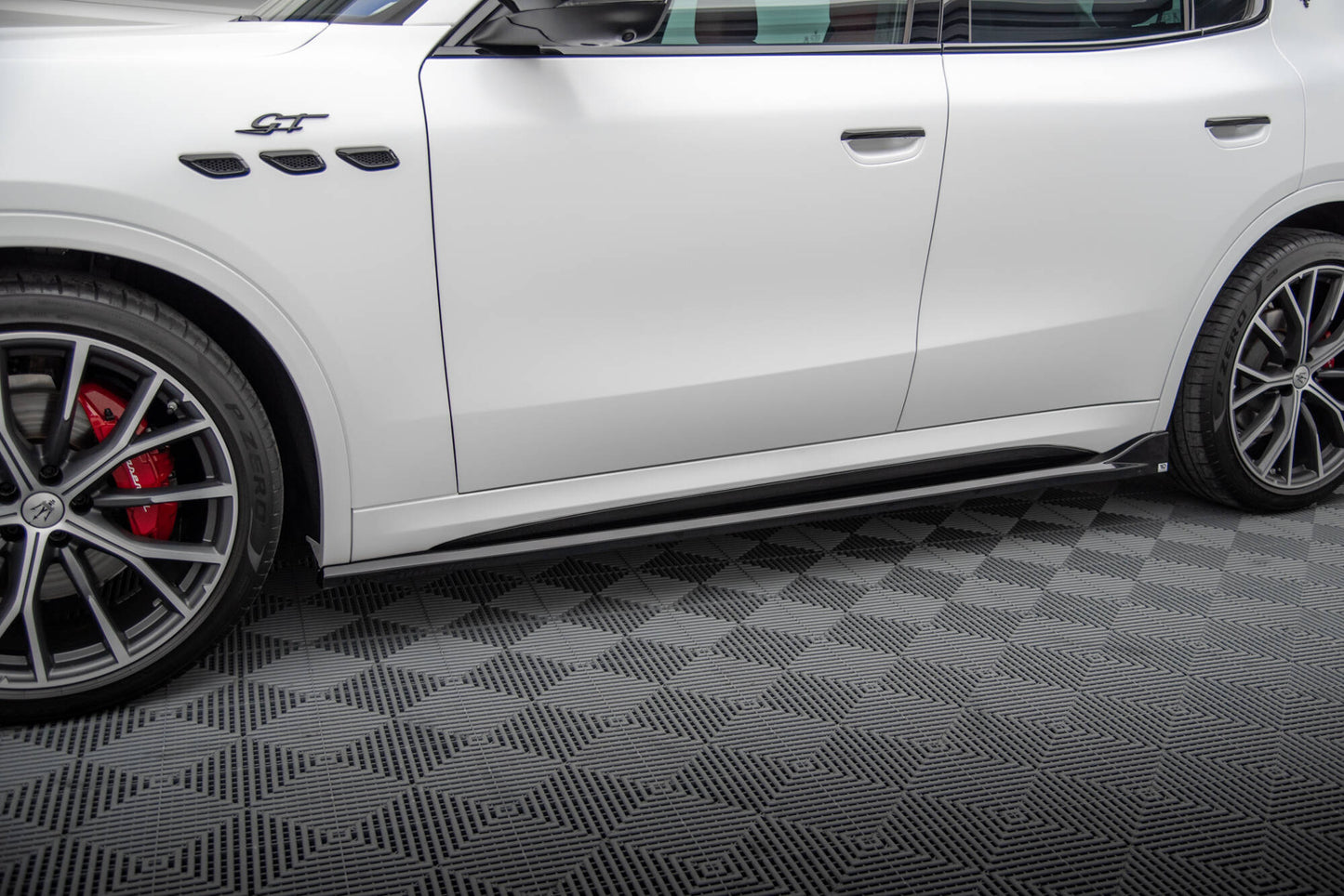 Side skirts diffusers maserati grecale gt / modena mk1