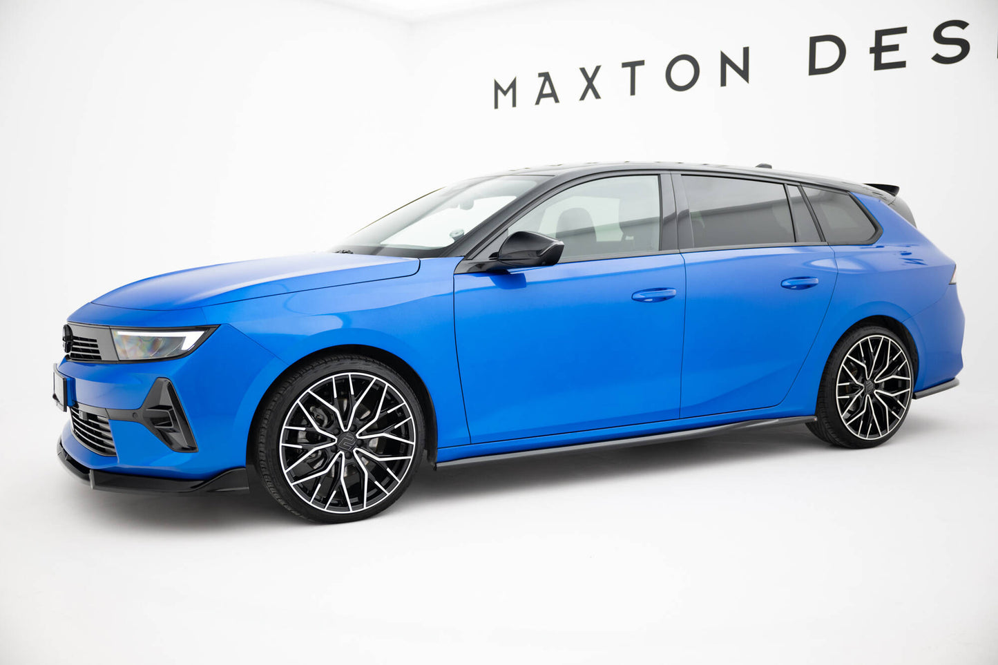 Side skirts diffusers opel astra sports tourer l (mk5)