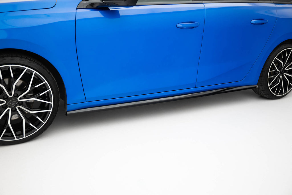 Side skirts diffusers opel astra sports tourer l (mk5)