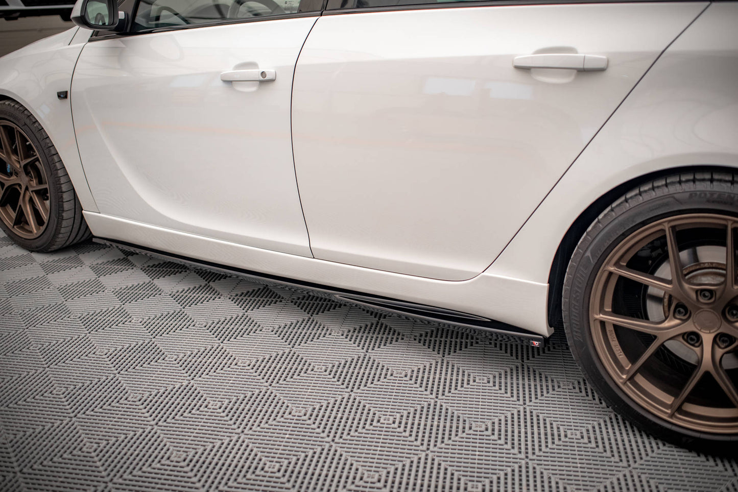 Side skirts diffusers opel insignia mk. 1 opc