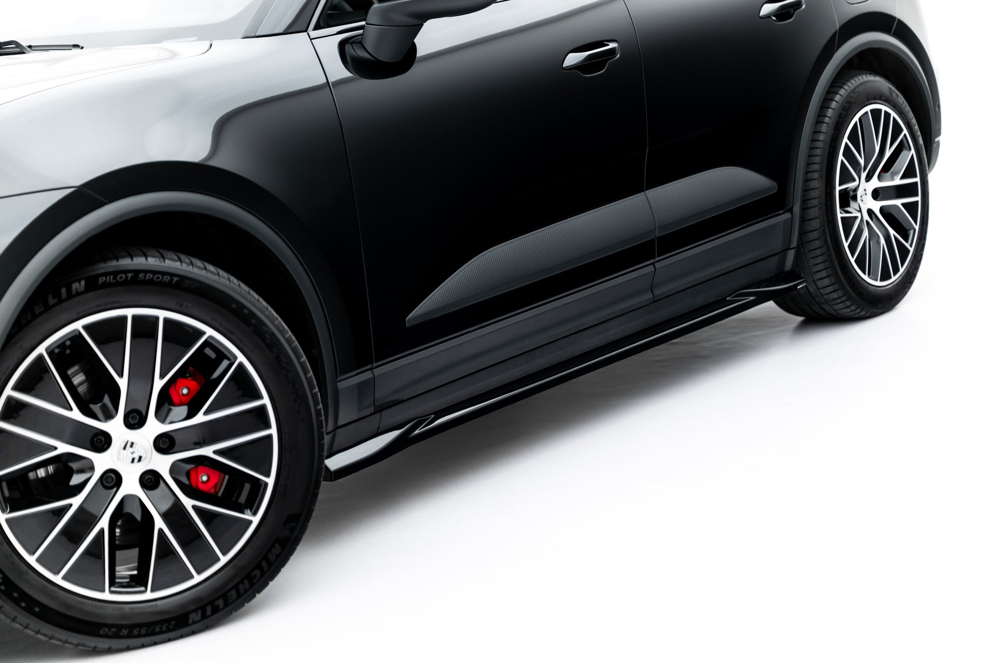Sivuhelmat diffuusorit porsche macan ev mk1