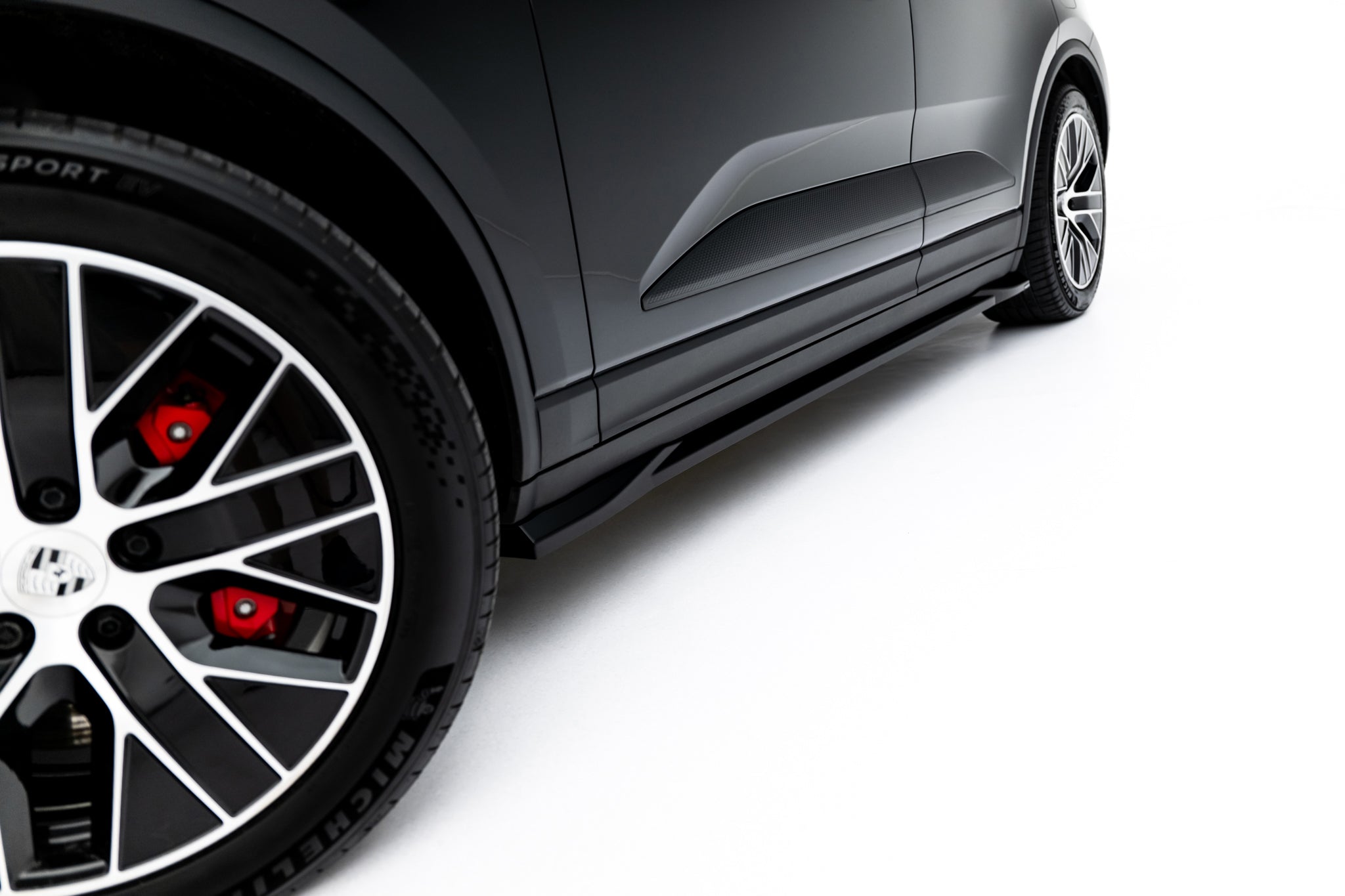Sivuhelmat diffuusorit porsche macan ev mk1