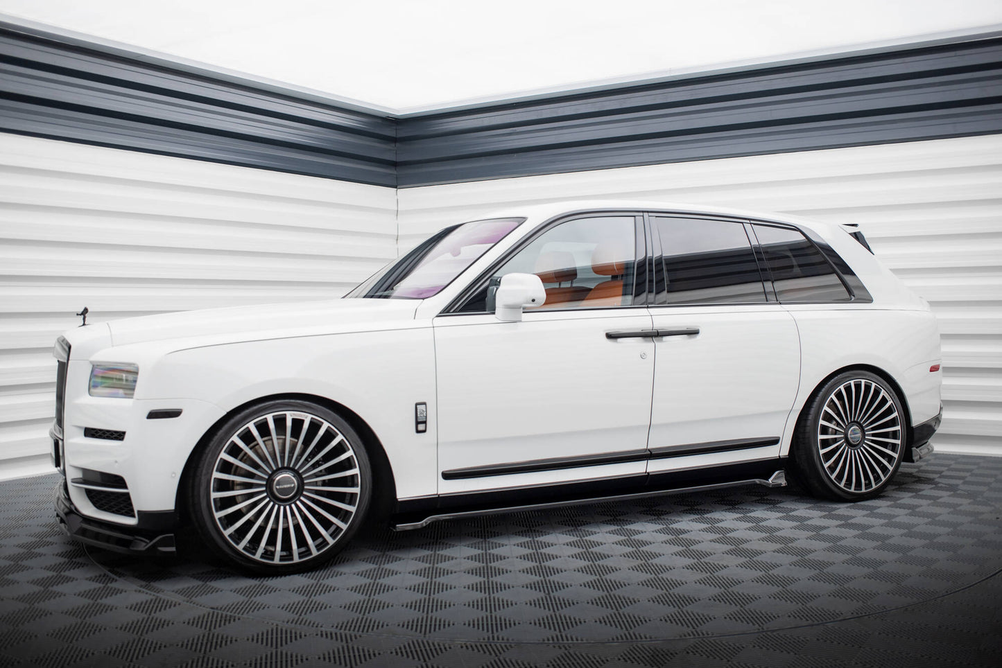 Side skirts diffusers rolls royce cullinan