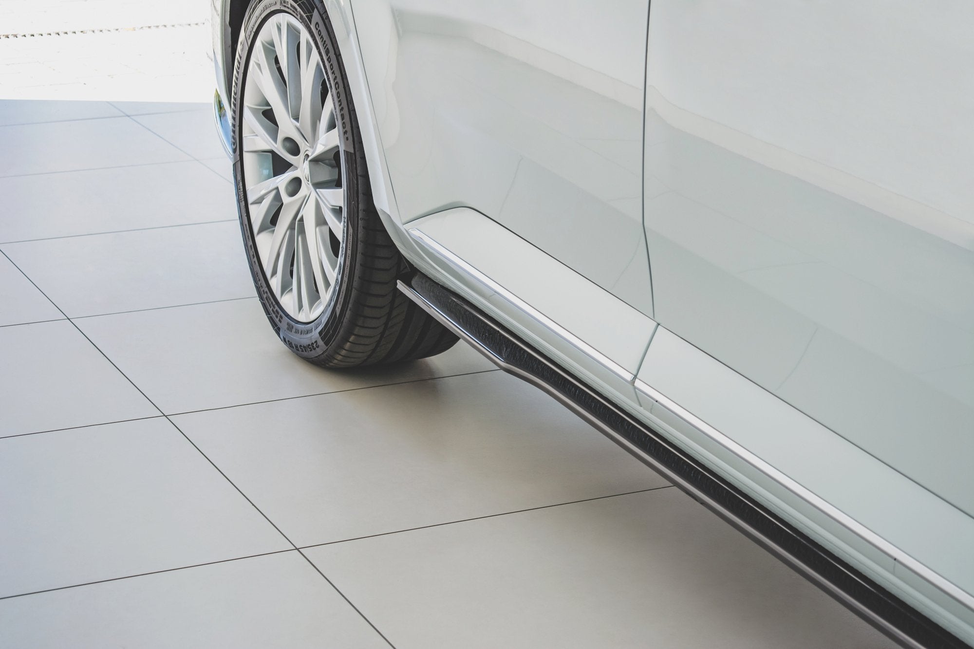 Sivuhameet hajottimet Skoda Superb Liftback / Combi Mk3 Facelift