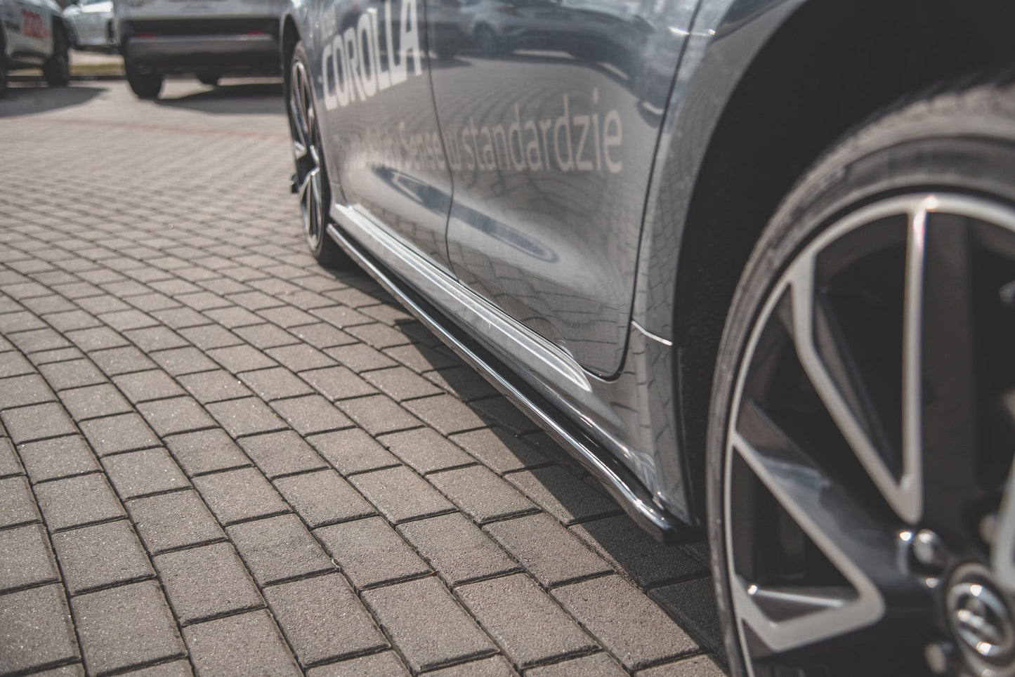 Side skirts diffusers toyota corolla xii sedan