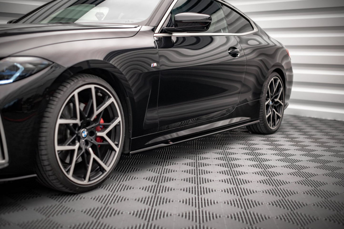 Side skirts diffusers v.1 bmw 4 m-pack / m440i g22 / g23 / g22 facelift / g23 facelift