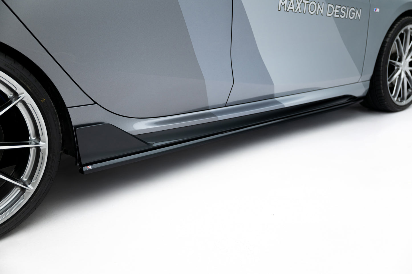 Side skirts diffusers v.1 bmw m135i m performance f70