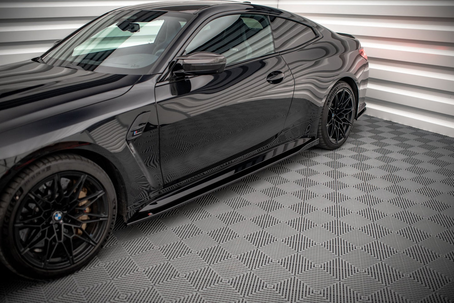 Side skirts diffusers v.1 bmw m4 g82