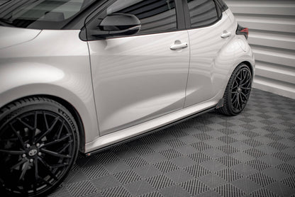 Side skirts diffusers  v.1 + flaps toyota yaris mk4