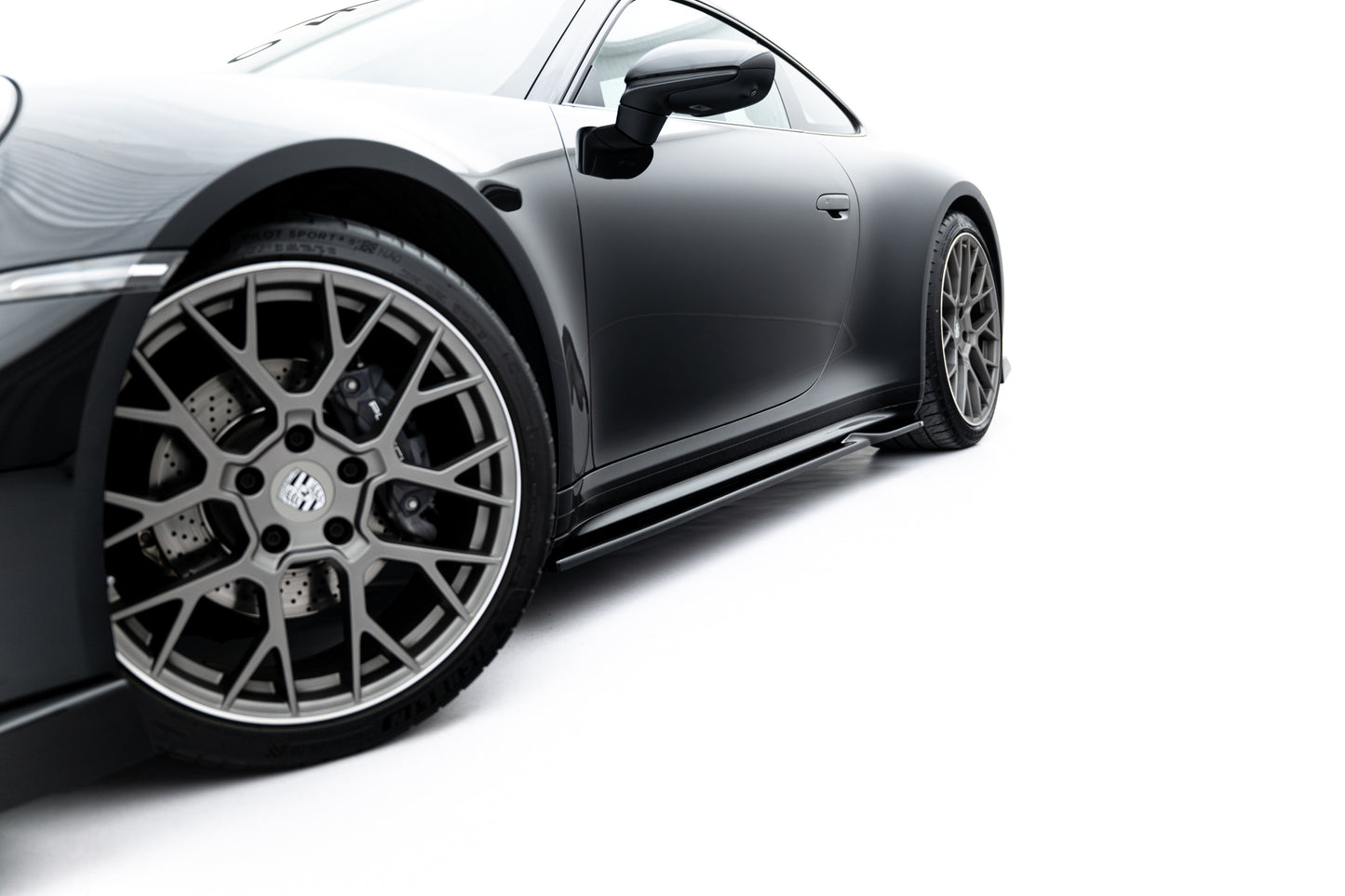 Side skirts diffusers v.1 porsche 911 carrera sport design 992