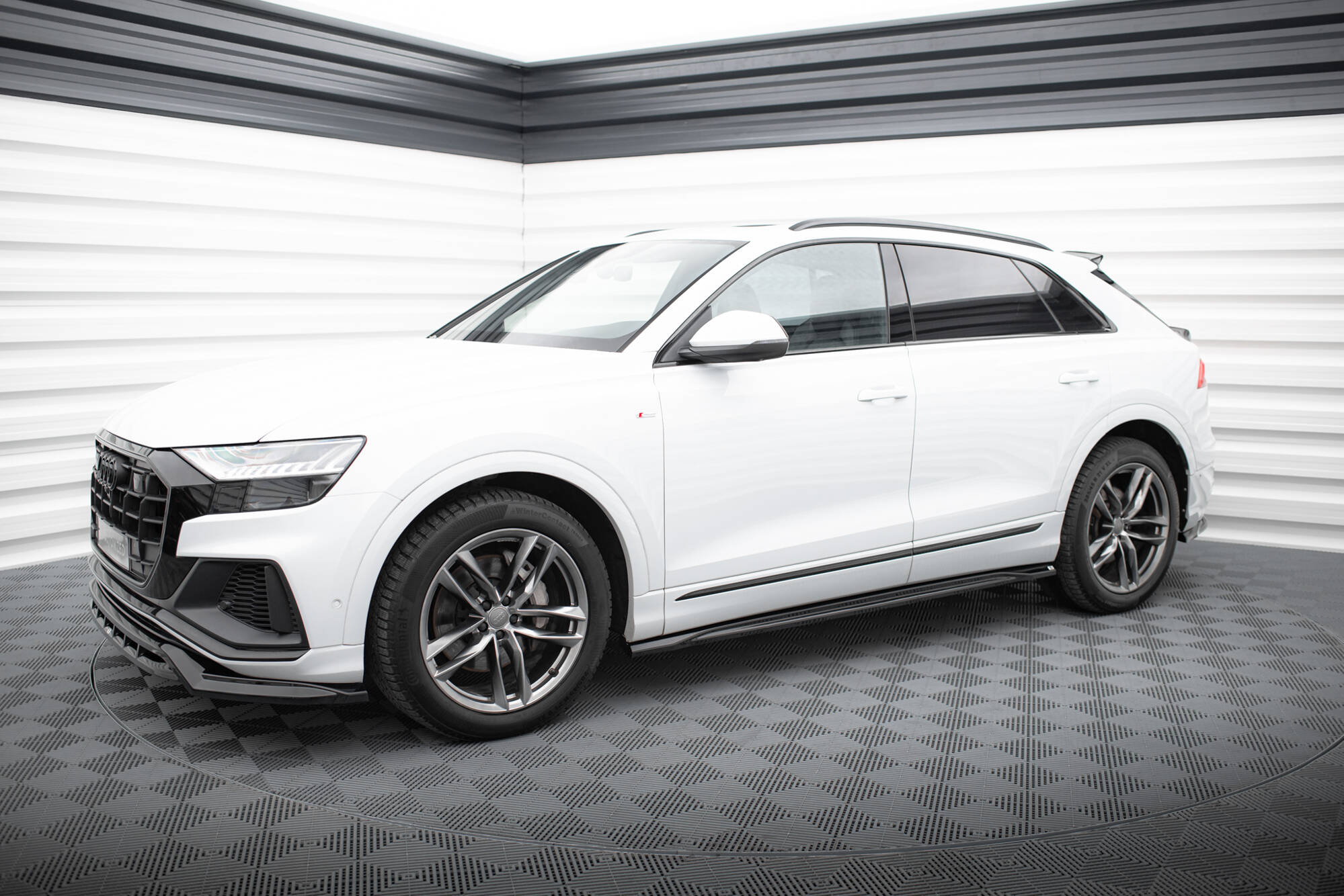 Sivuhameet hajottimet V.2 Audi Q8 / Q8 S-Line / Sq8 MK1 / MK1