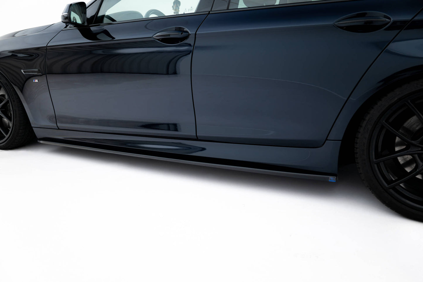 Side skirts diffusers v.2 bmw 5 f10/f11 m-pack / m5