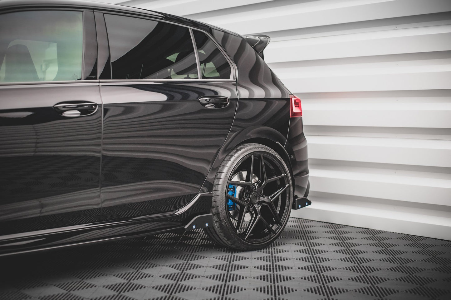 Side skirts diffusers v.2 + flaps volkswagen golf r mk8