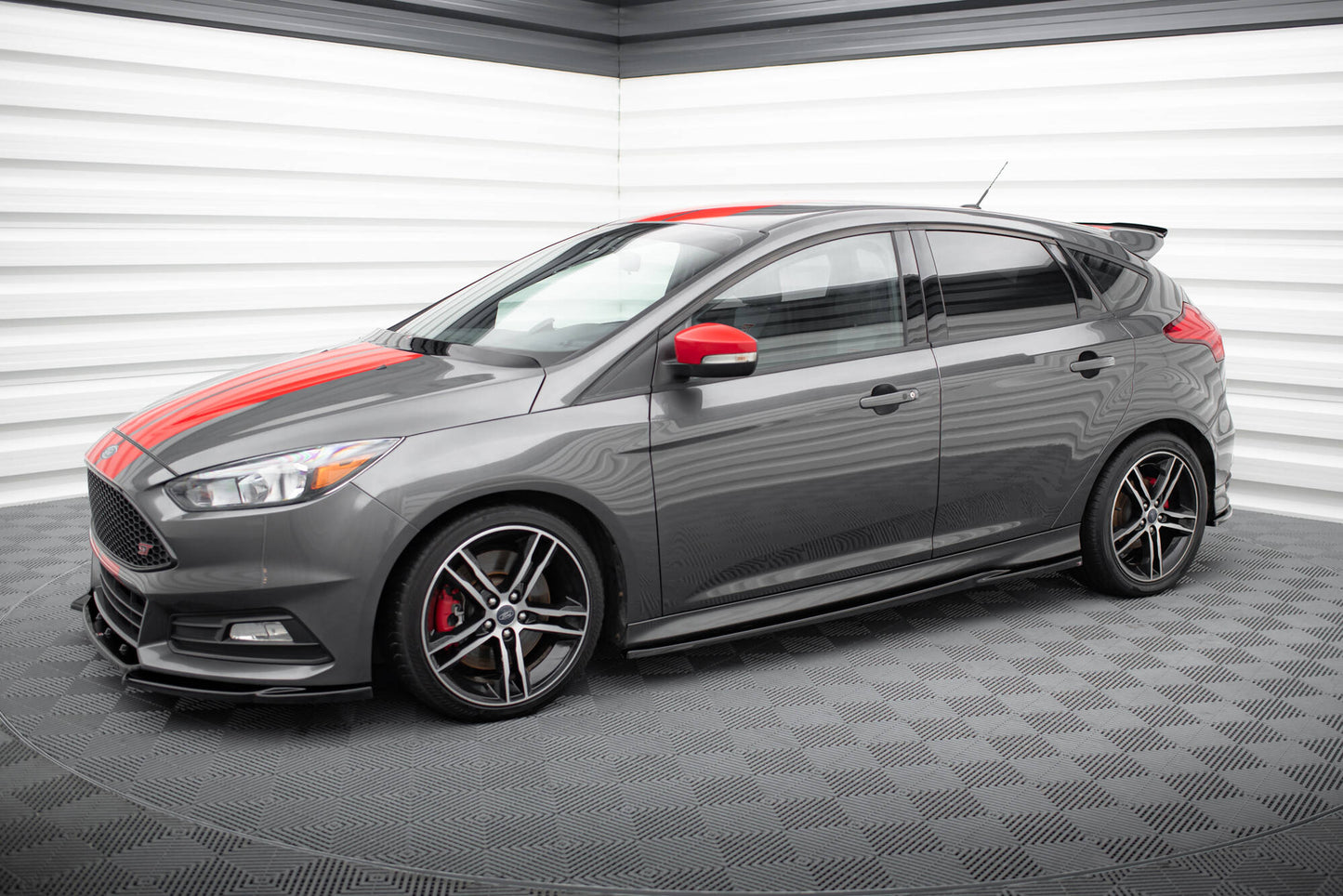 Side skirts diffusers v.2 ford focus st mk3