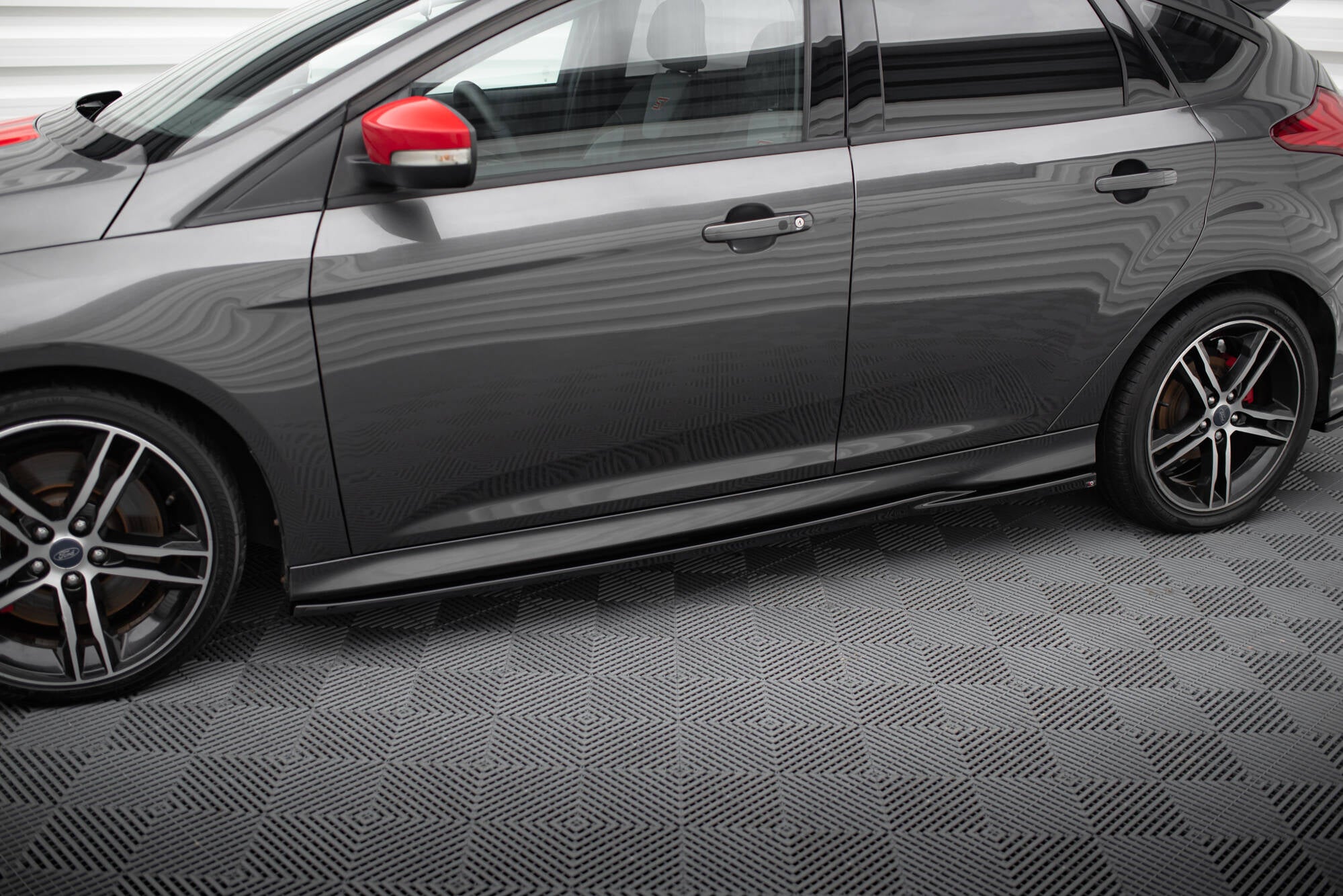 Side nederdele diffusorer v.2 Ford Focus St Mk3