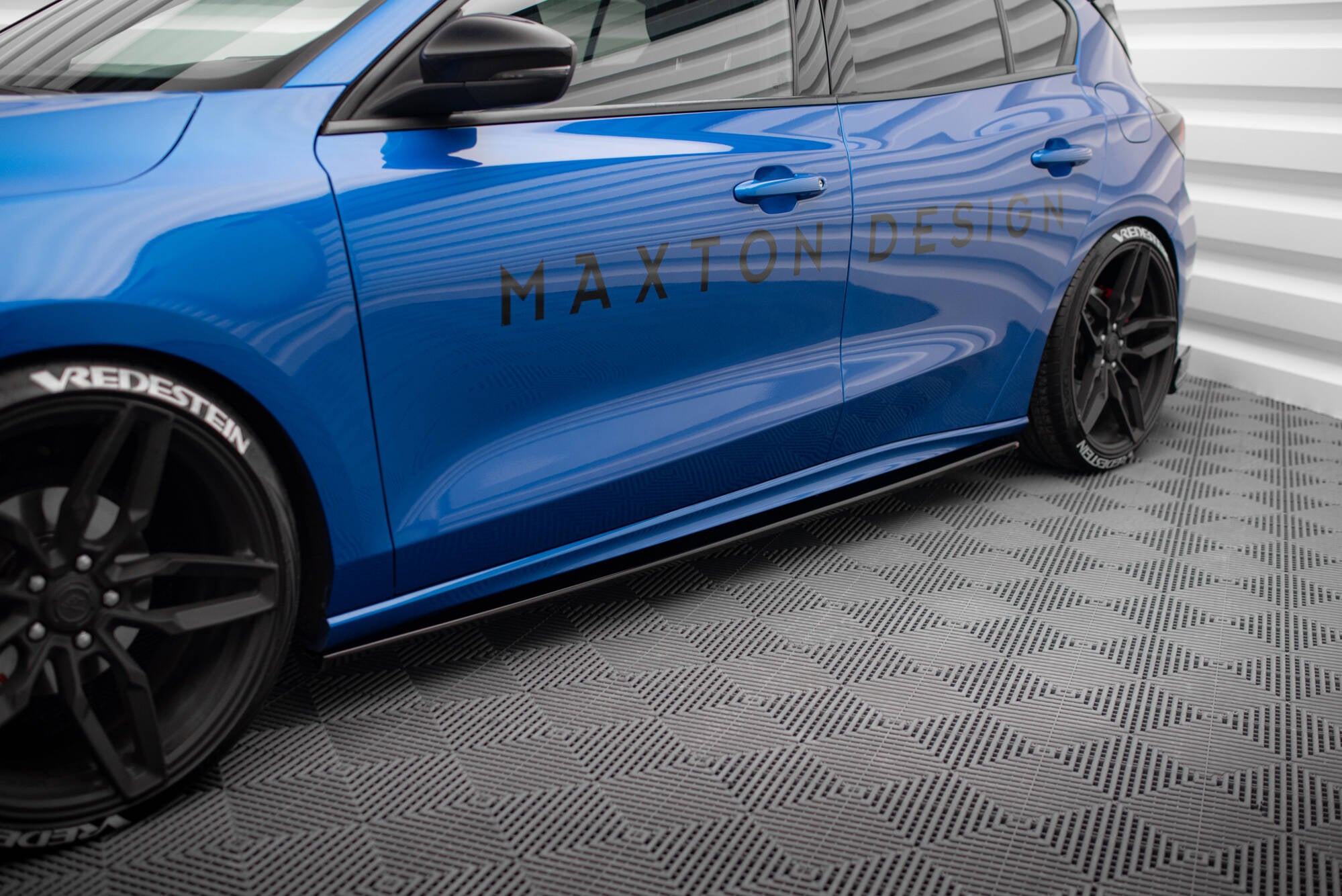 Side skirts diffusers v.2 ford focus st / st-line mk4