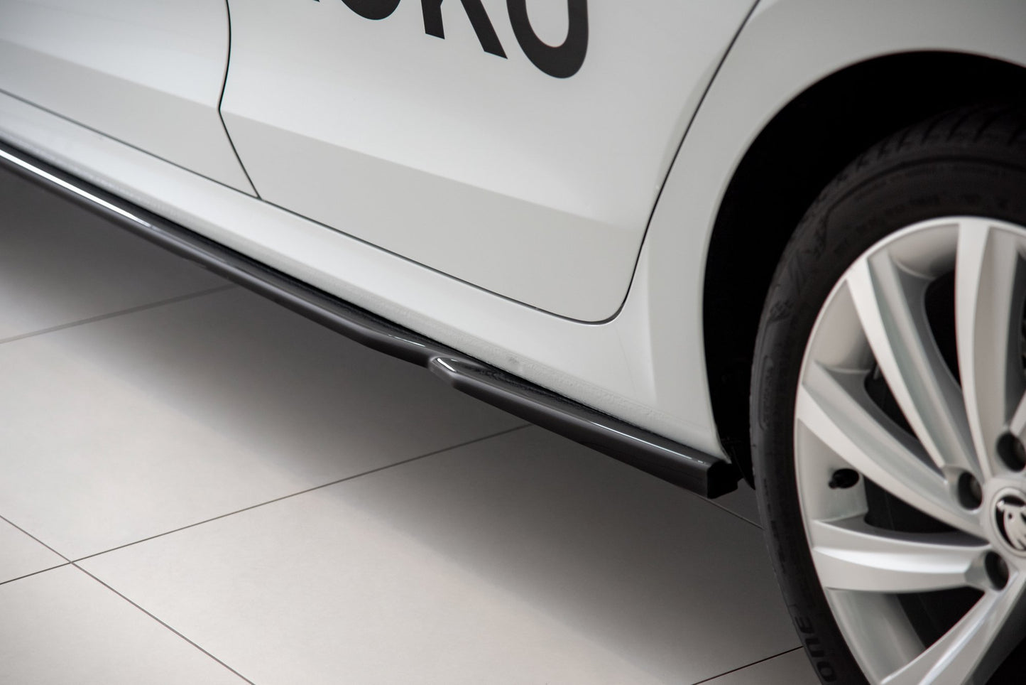 Side skirts diffusers v.2 skoda octavia mk4