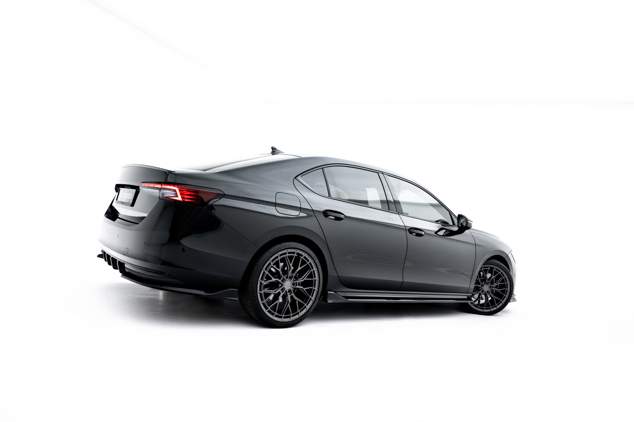 Sivuhelmat diffuusorit v.2 Skoda Superb Sportline mk4