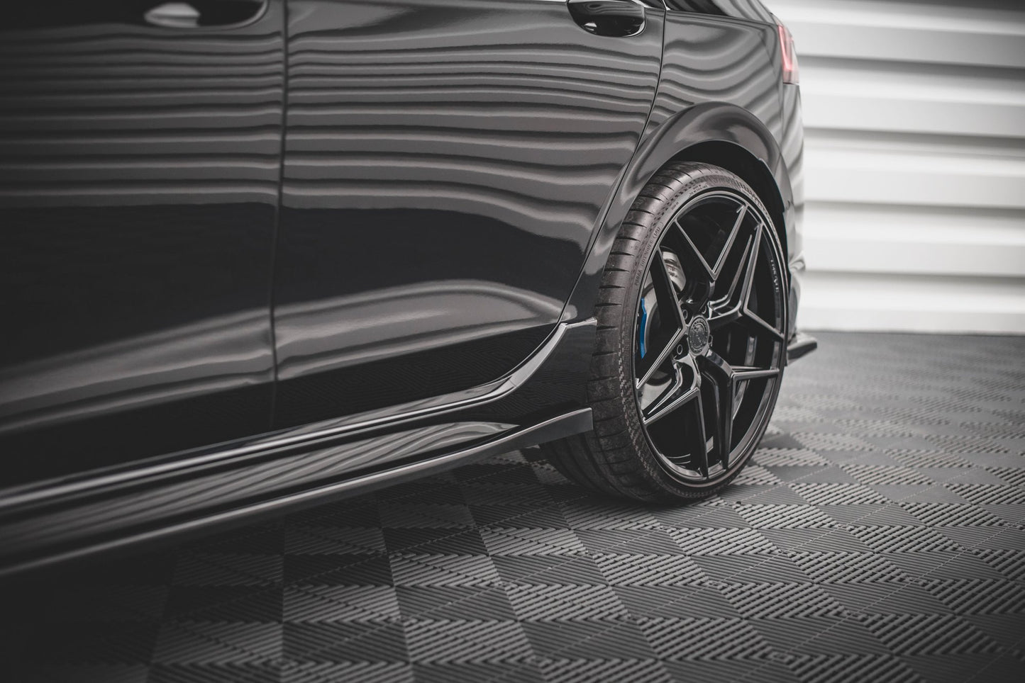 Side skirts diffusers v.2 volkswagen golf r mk8