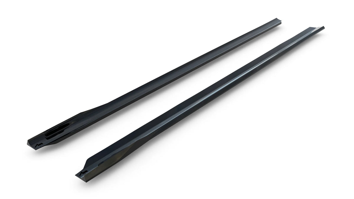 Side skirts diffusers v.2  suitable for bmw m760e g70