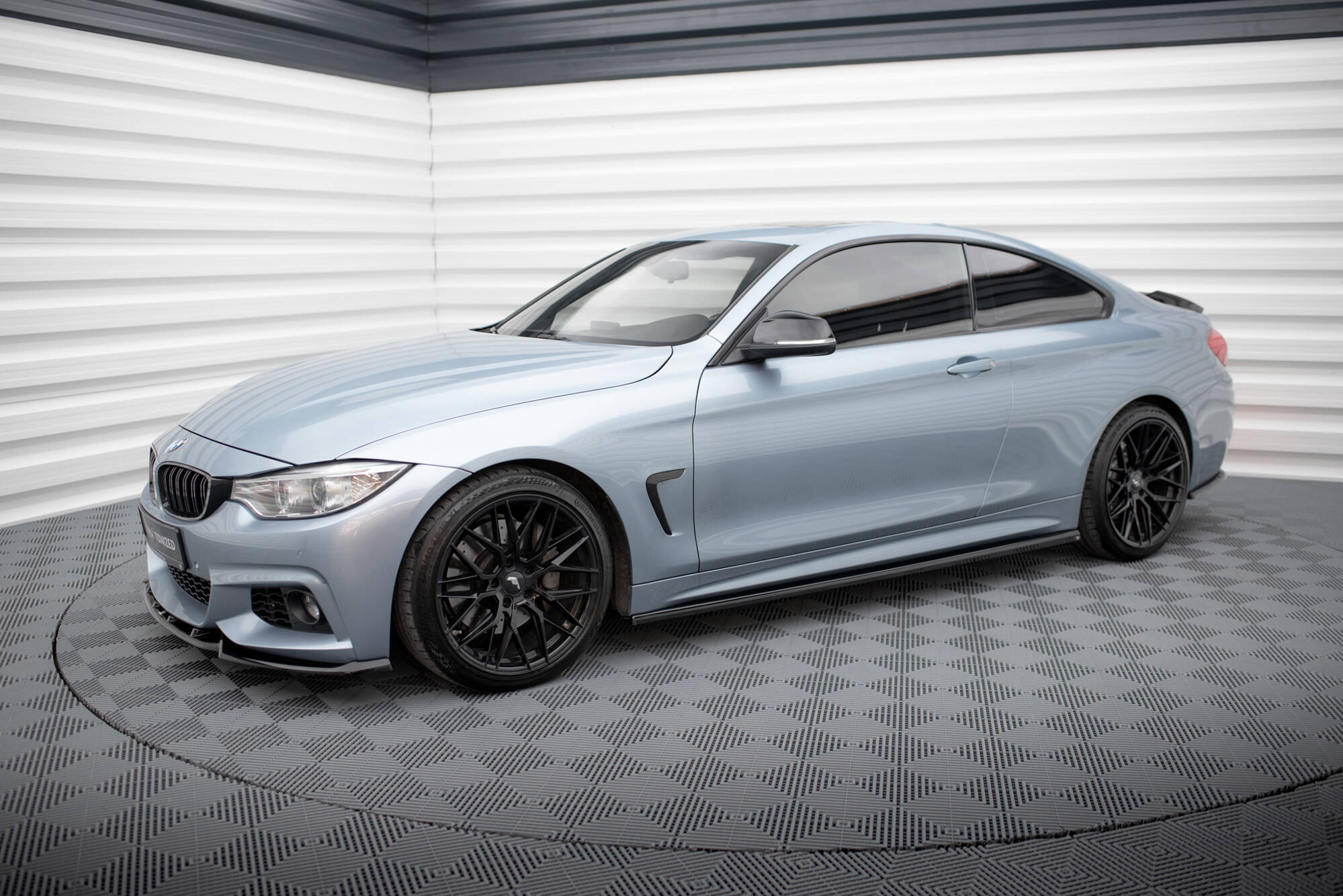 Sideskørter diffusorer v.3 bmw 4 coupé / gran coupé / cabrio m-pack f32 / f36 / f33
