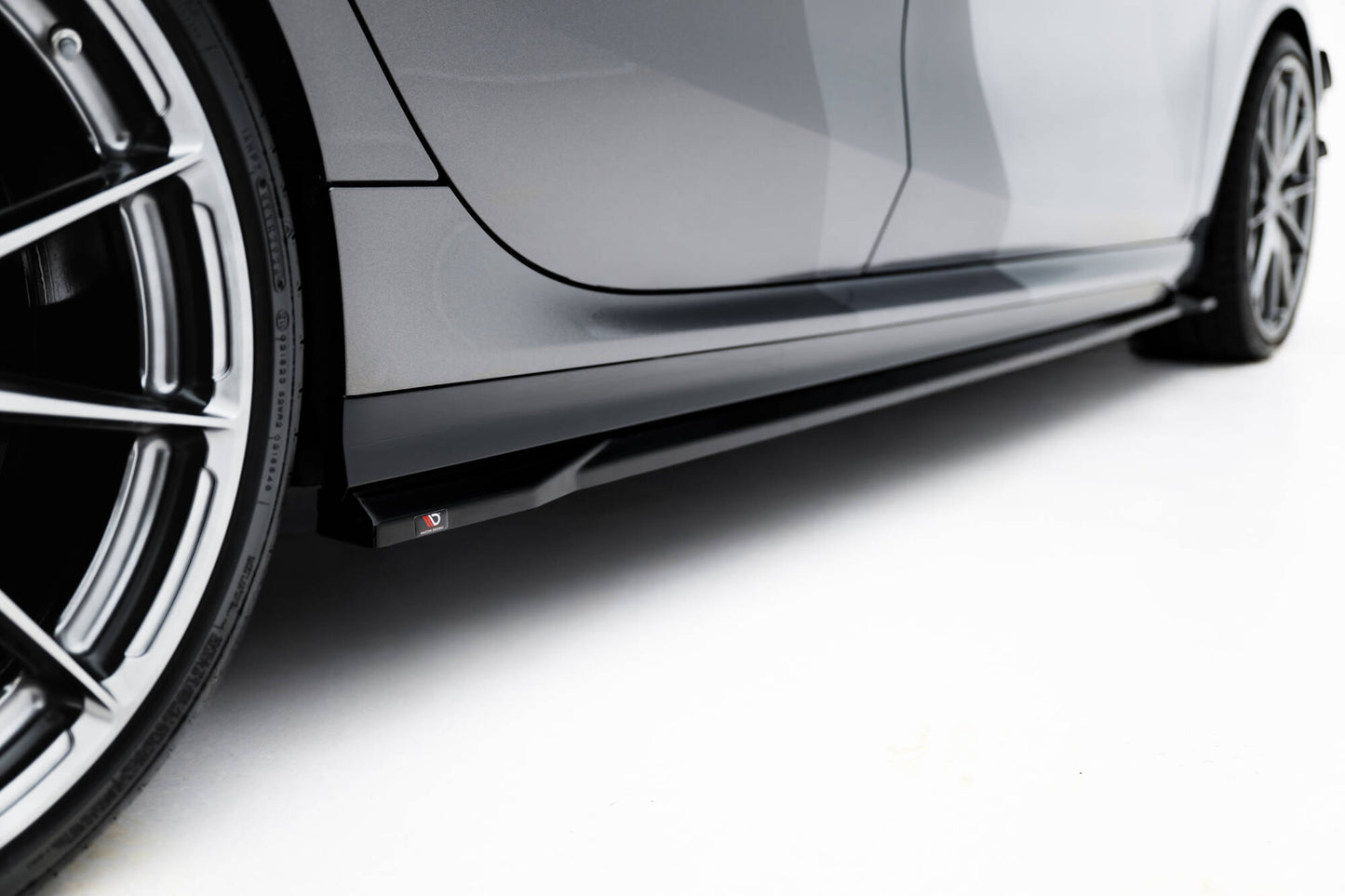 Side skirts diffusers v.3 bmw m135i f70