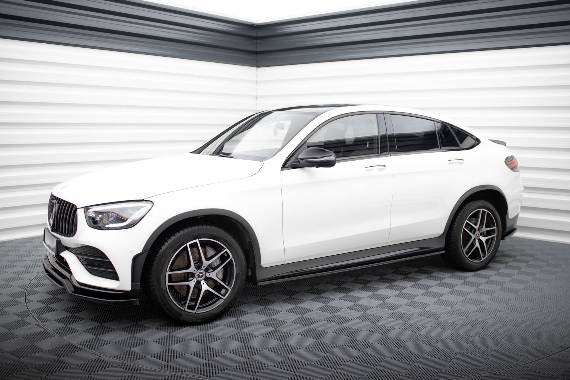 Sivuhameet hajottimet v.3 Mercedes-Benz GLC Coupe AMG-Line C253
