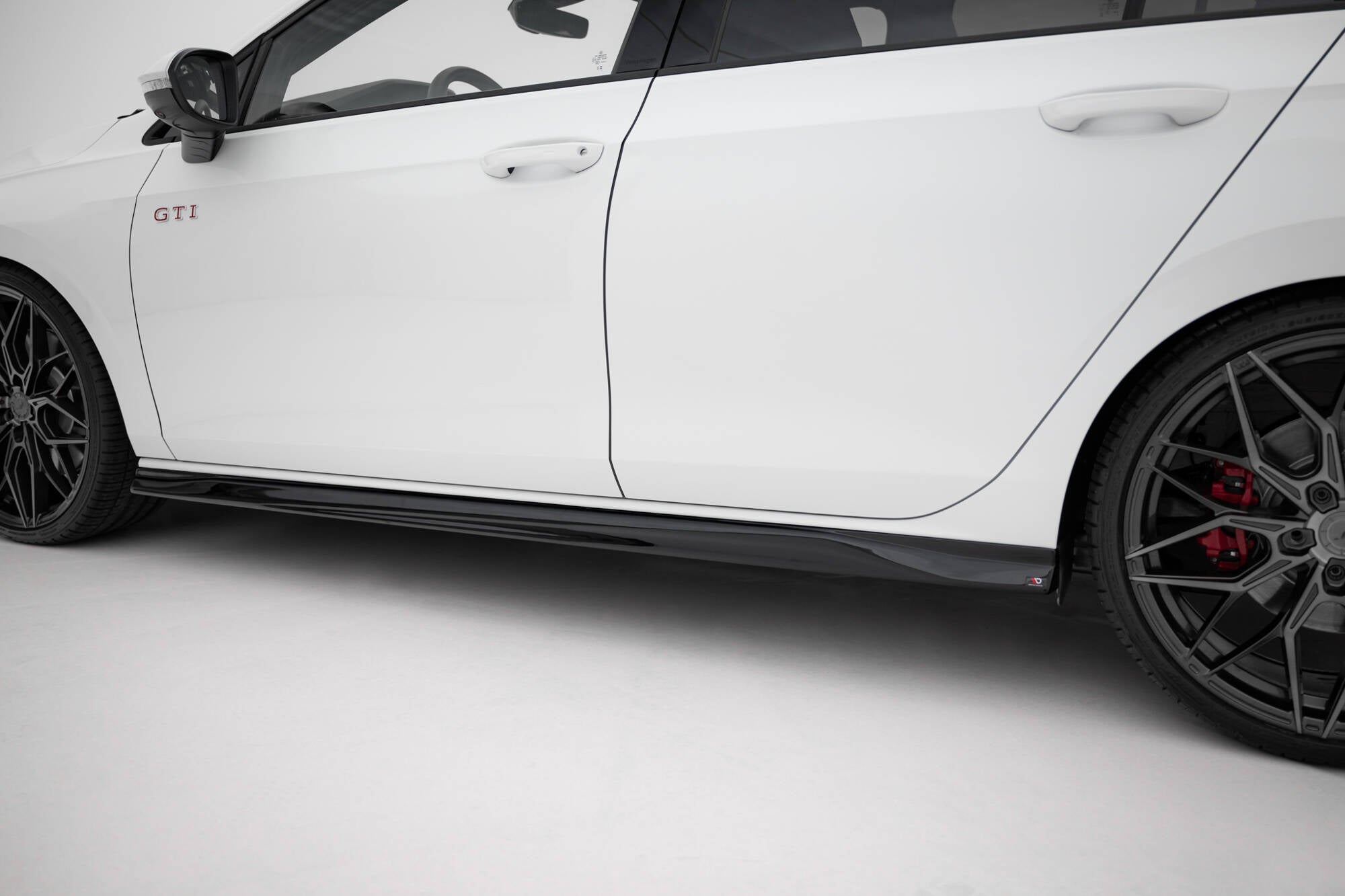 Side skirts diffusers v.3 volkswagen golf gti / gte / gti clubsport / gtd / r-line mk8