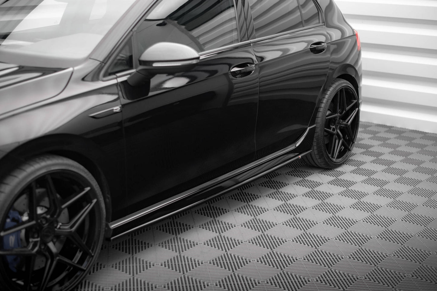 Side skirts diffusers v.3 volkswagen golf r mk8