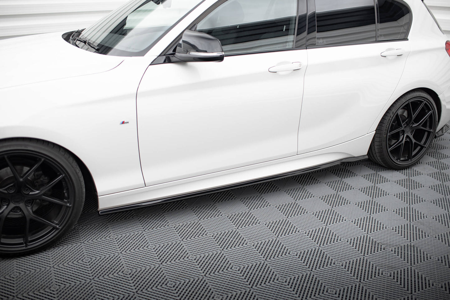 Side skirts diffusers v.5 bmw 1 m-pack / m140i f20 facelift